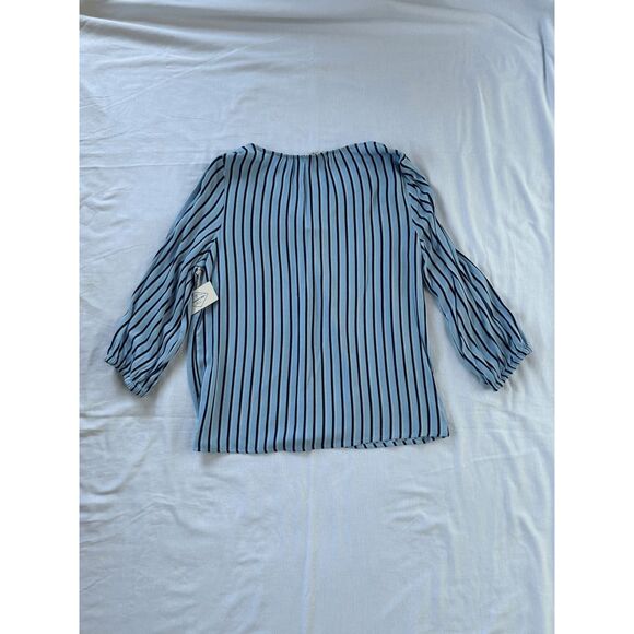 St. John's Bay Long Sleeve V-neck Blue Striped Shirt, Medium, Office, Dressy NWT - Picture 2 of 6